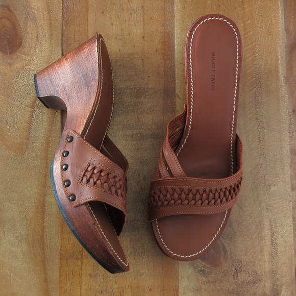 🆕🌿NICOLE FARHI SANDALS🌿 - Picture 1 of 16